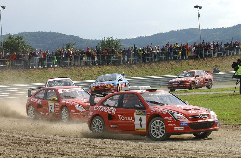 Rallycross på särskilt anlagd bana